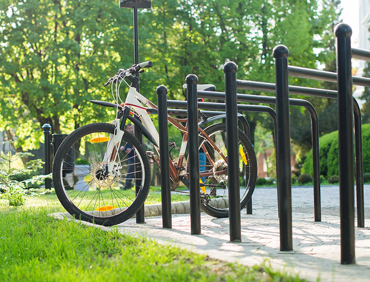 Image of a bike in a public bike rack.